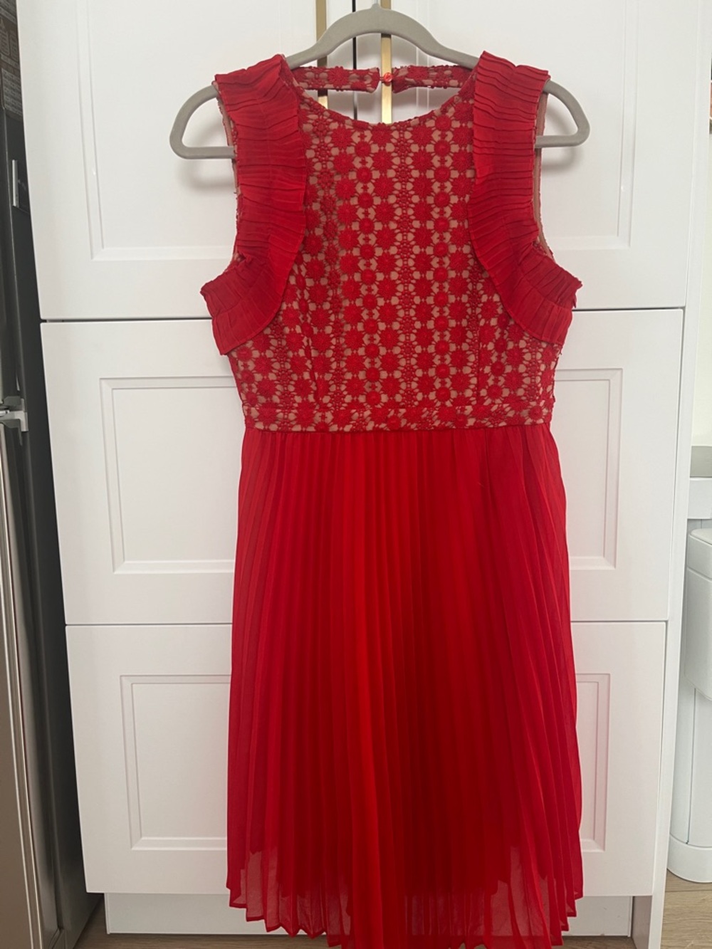 Foxiedox Red Lace & Pleated Women’s Dress